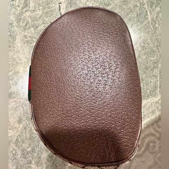 Gucci GG Supreme Monogram Vanity Cosmetic Case - Picture 5 of 8